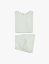 Kısa Kollu Bisiklet Yaka Şortlu Pijama Takımı