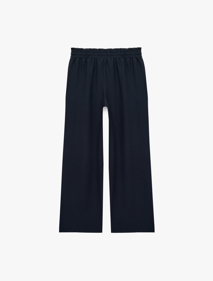  Rahat Kalıp Cepli Viskon Geniş Paça Pantolon