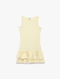 Bisiklet Yaka Kolsuz Fiyonklu Kat Detaylı Fırfırlı Elbise