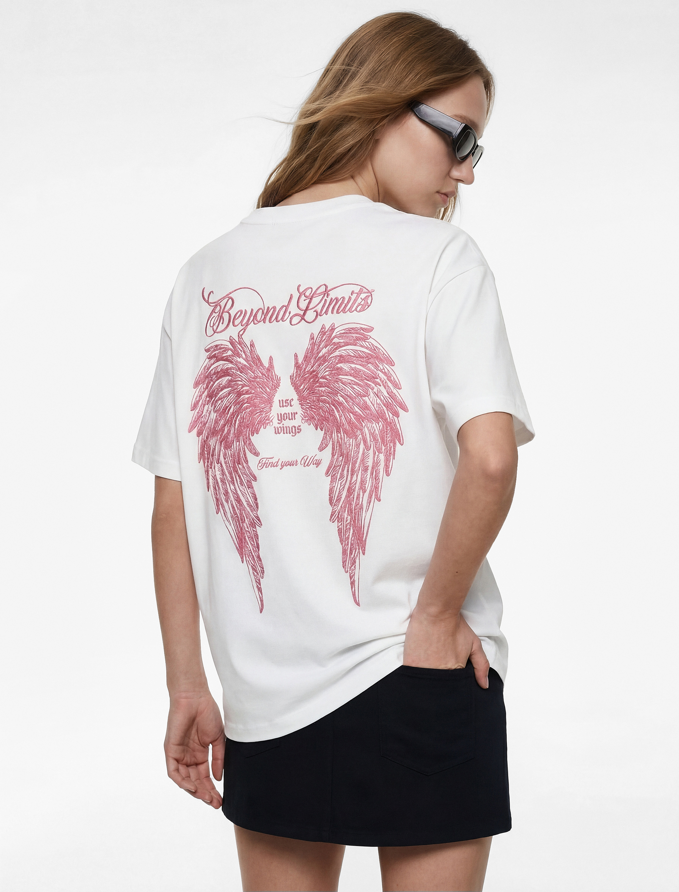   Kısa Kollu Bisiklet Yaka Pamuklu Arkası Baskılı Oversize Tişört