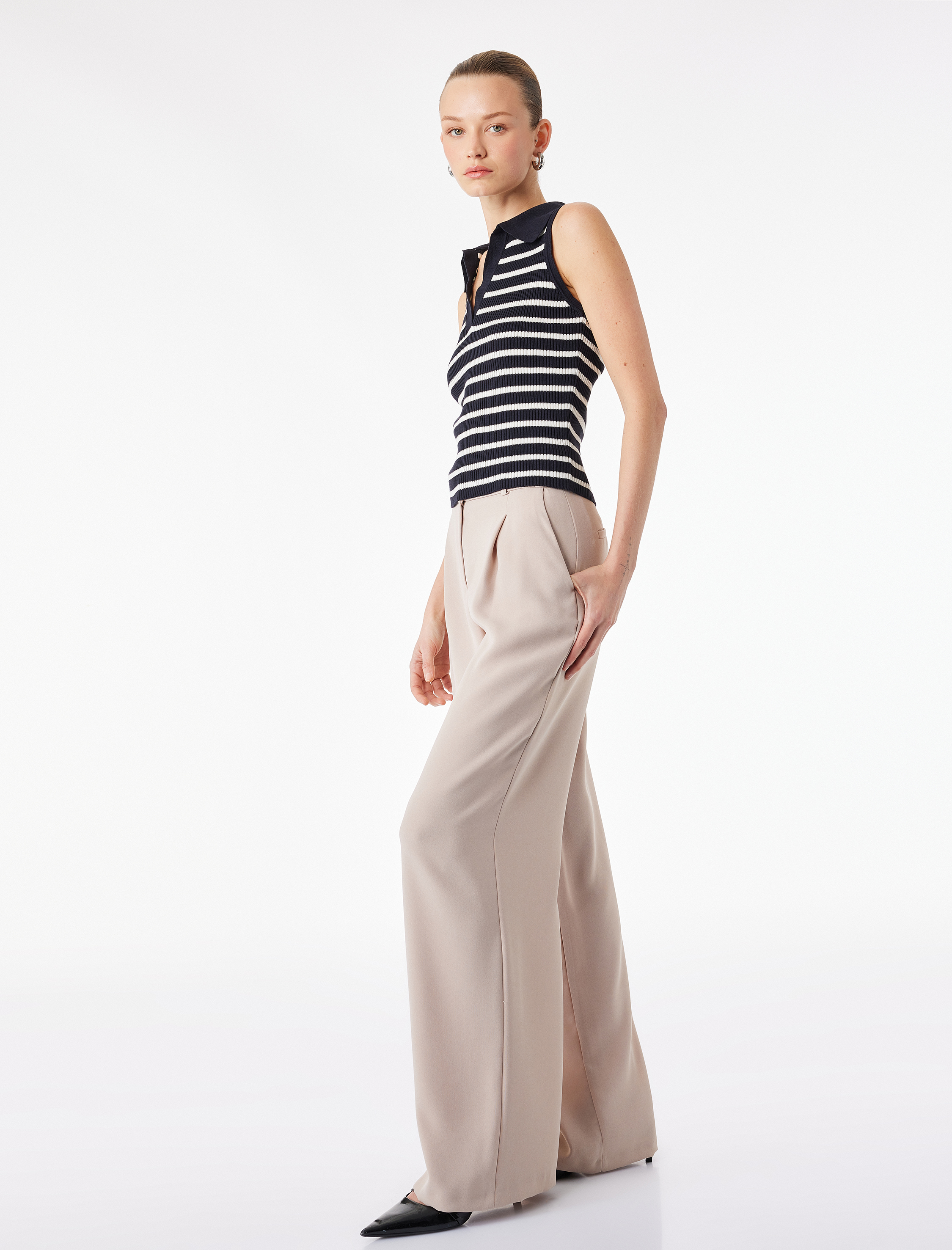   Krep Kumaş Pile Detaylı Cepli Yüksek Bel Palazzo Pantolon