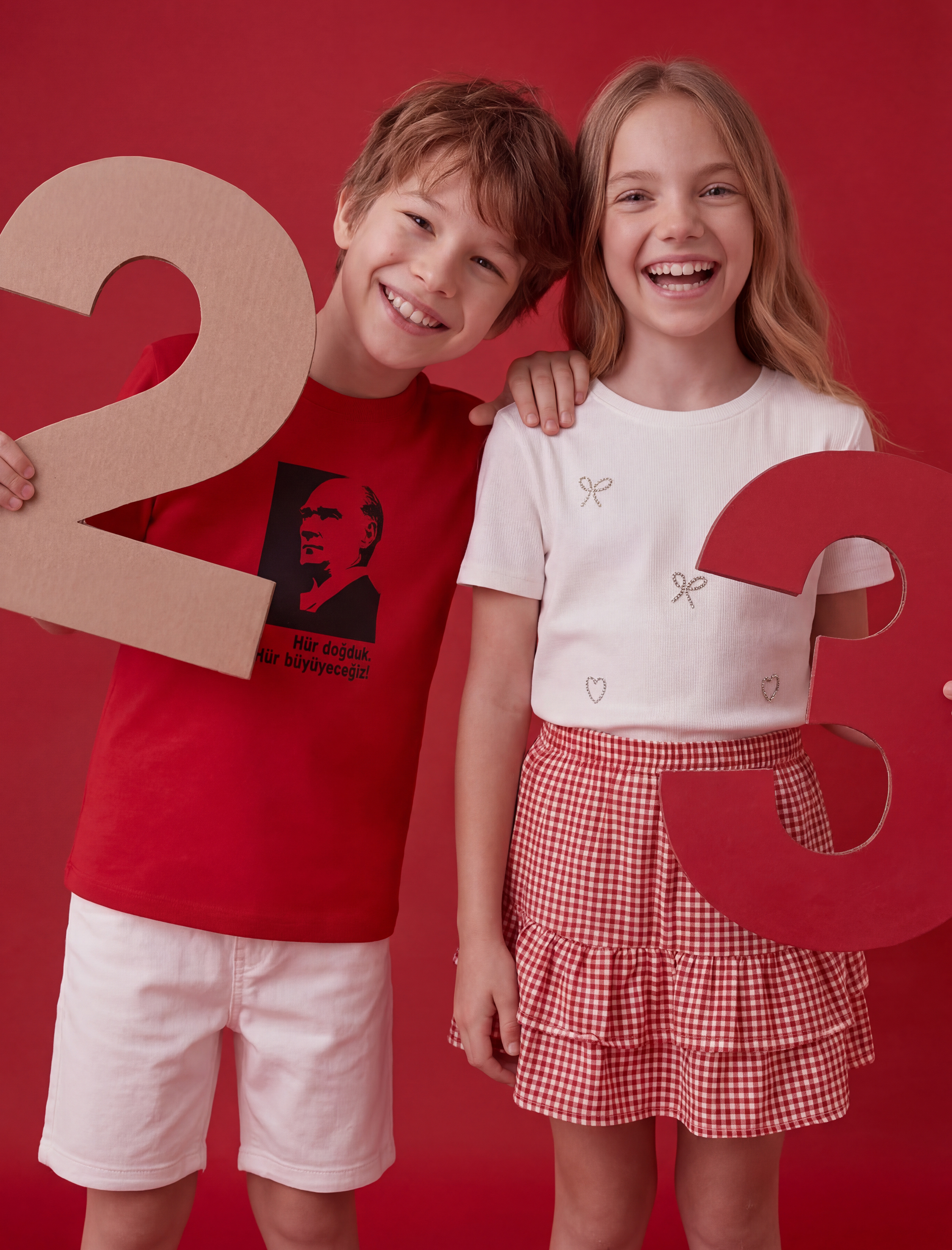  Erkek Çocuk Pamuklu Kısa Kollu Bisiklet Yaka Atatürk Baskılı Tişört