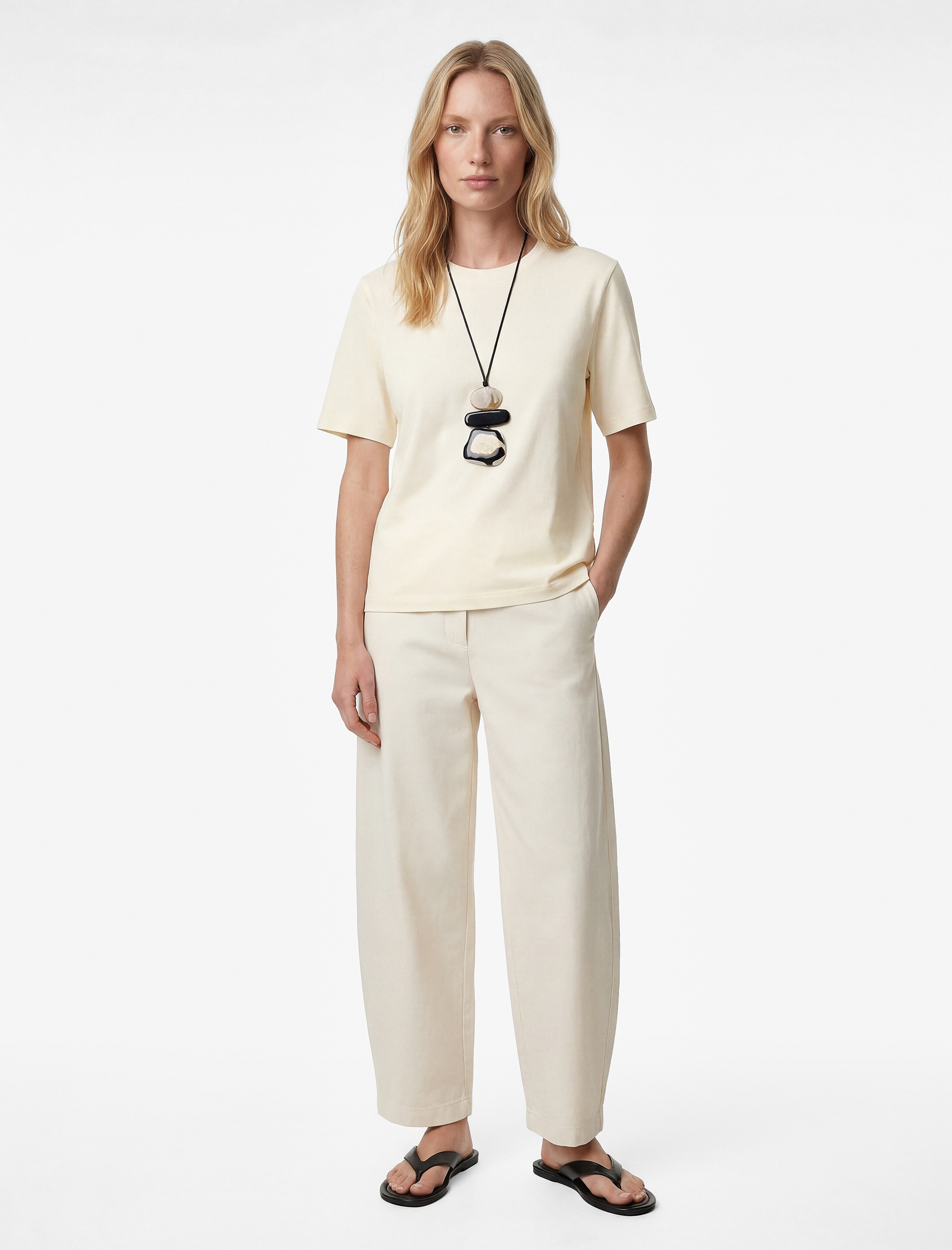 Regular Fit Pamuklu Kısa Kollu Bisiklet Yaka Basic Tişört