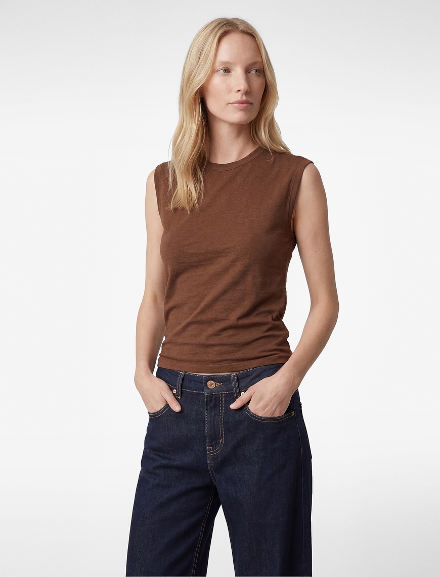 Koton Kadın Regular Fit Pamuklu Bisiklet Yaka Kolsuz T-Shirt