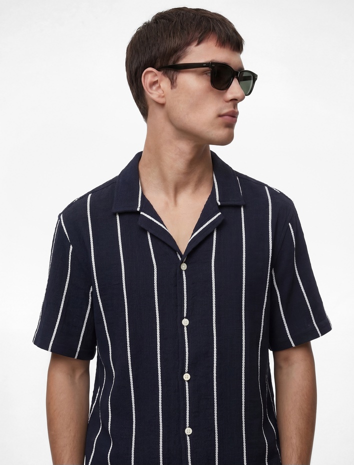  Regular Fit Devrik Yaka Pamuklu Kısa Kollu Çizgili Gömlek