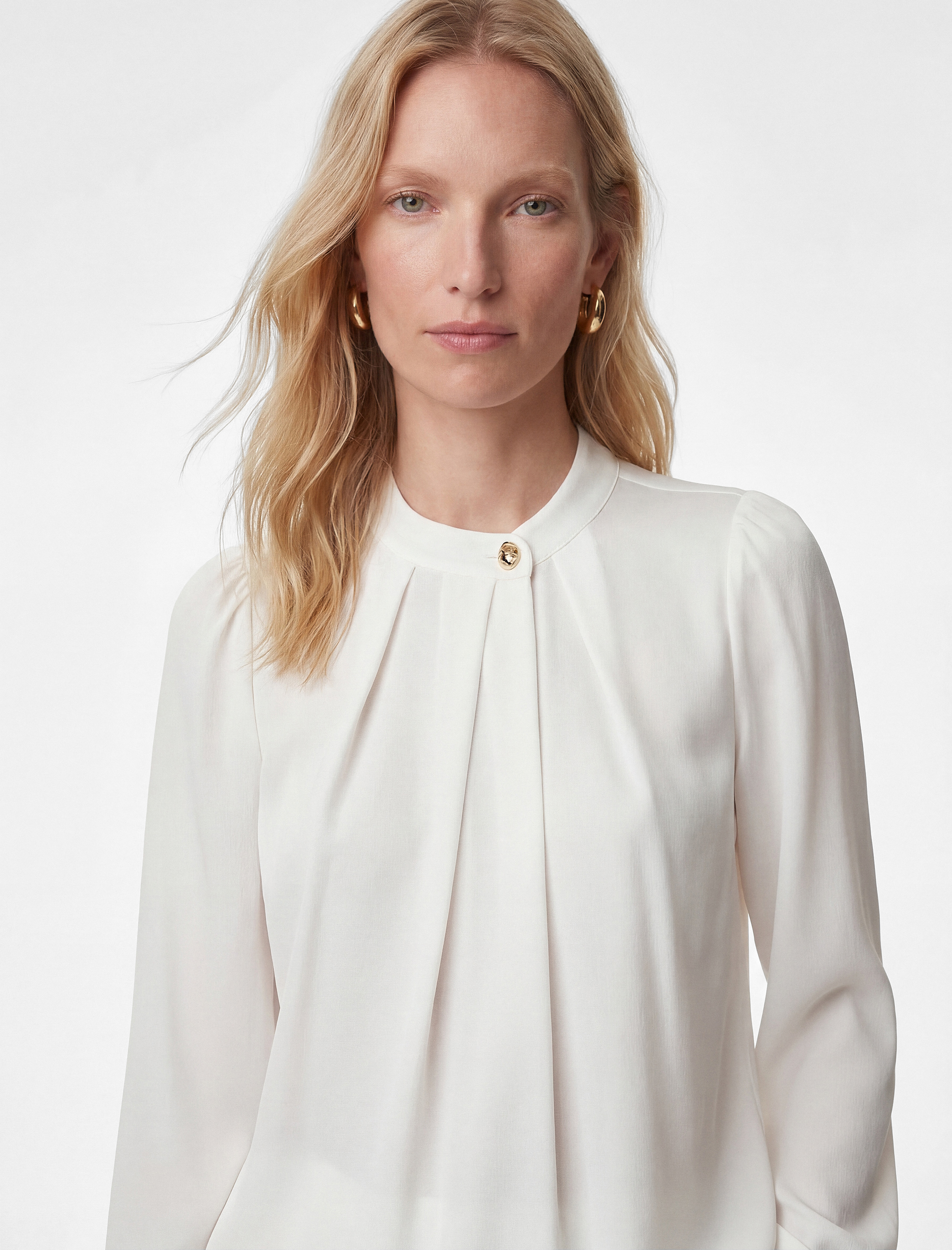   Metal Aksesuarlı Uzun Kollu Pileli Bisiklet Yaka Bluz