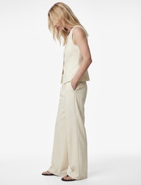 Pile Detaylı Cepli Kemerli Geniş Paça Çizgili Kumaş Pantolon