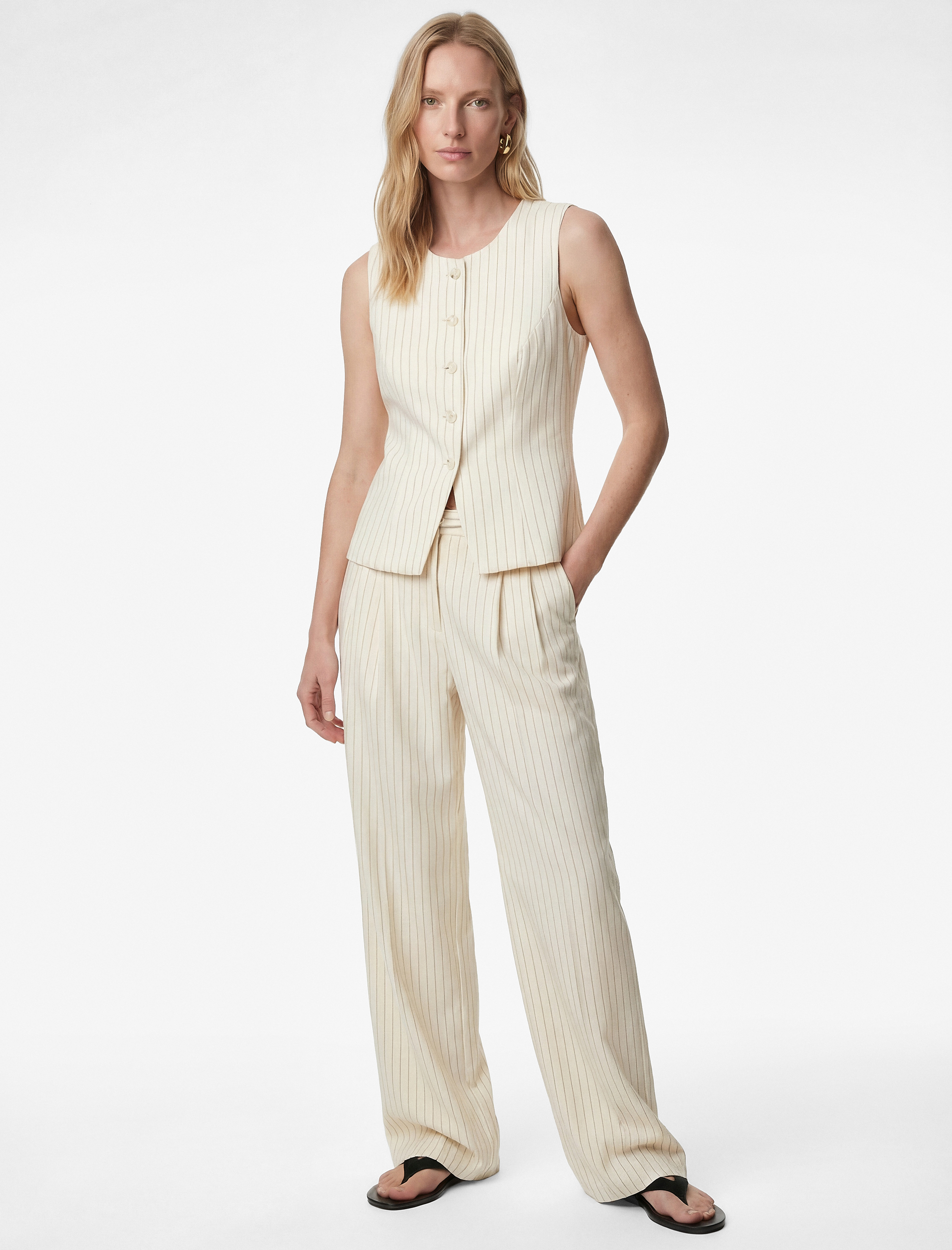   Pile Detaylı Cepli Kemerli Geniş Paça Çizgili Kumaş Pantolon