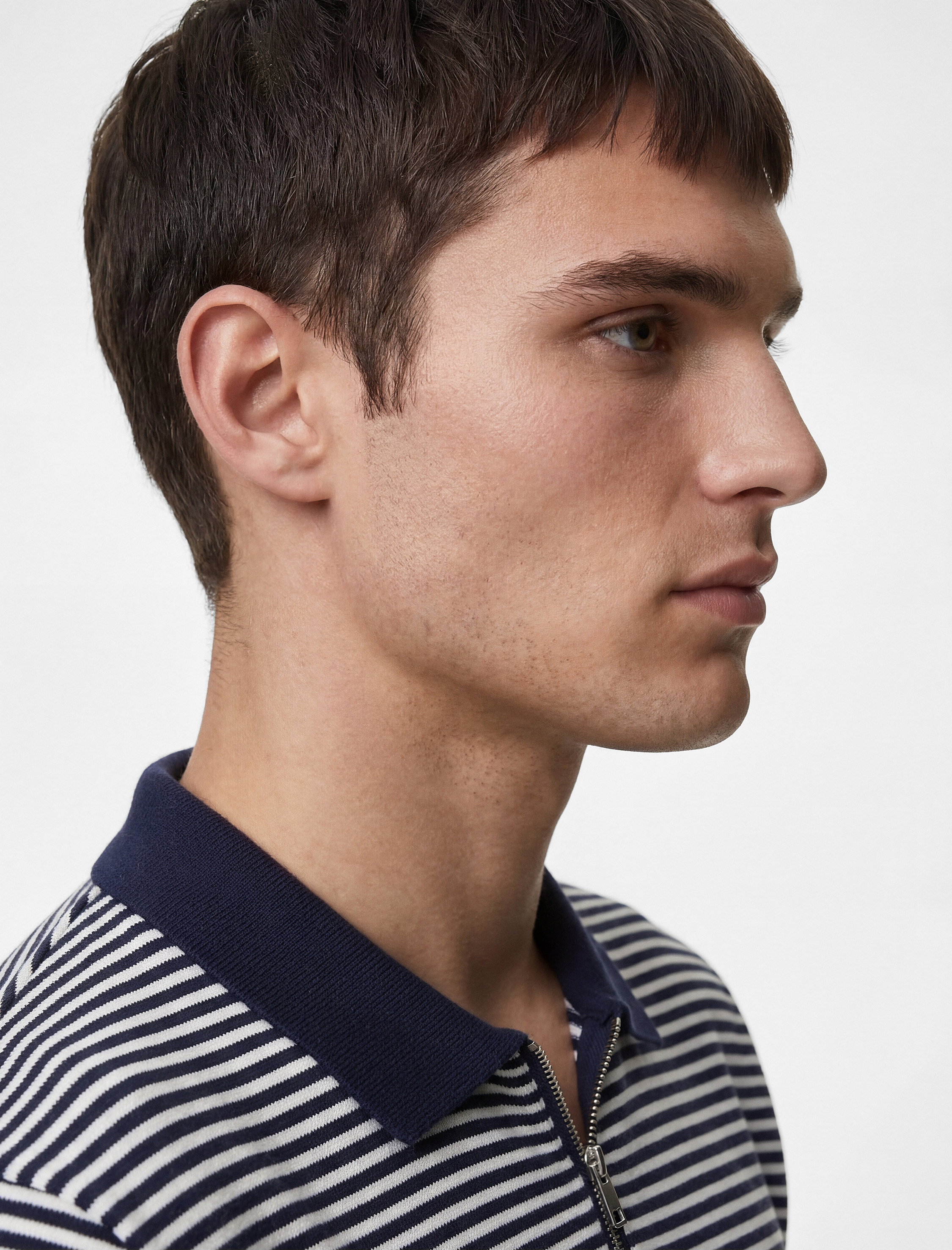   Regular Fit Kısa Kollu Yarım Fermuarlı Polo Yaka Çizgili Tişört