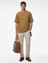 Regular Fit Kısa Kollu Dokulu Bisiklet Yaka Tişört