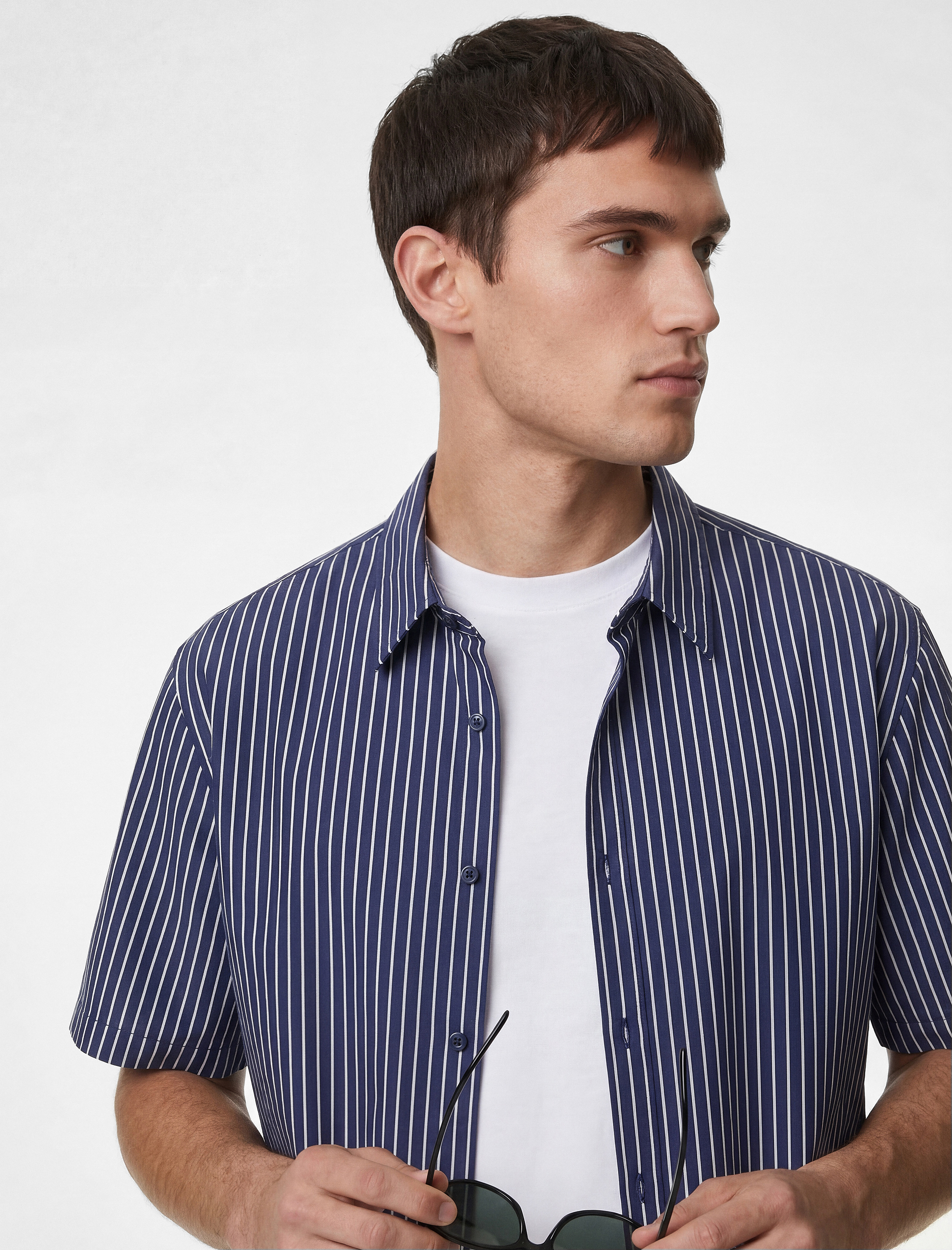 Rahat Kalıp Kısa Kollu Klasik Yaka Pamuklu Çizgili Gömlek - Görsel 2