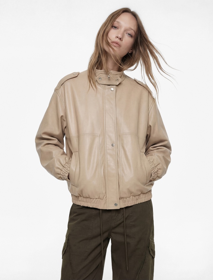  Fermuarlı Uzun Kollu Cep Detaylı Dik Yaka Oversize Suni Deri Ceket