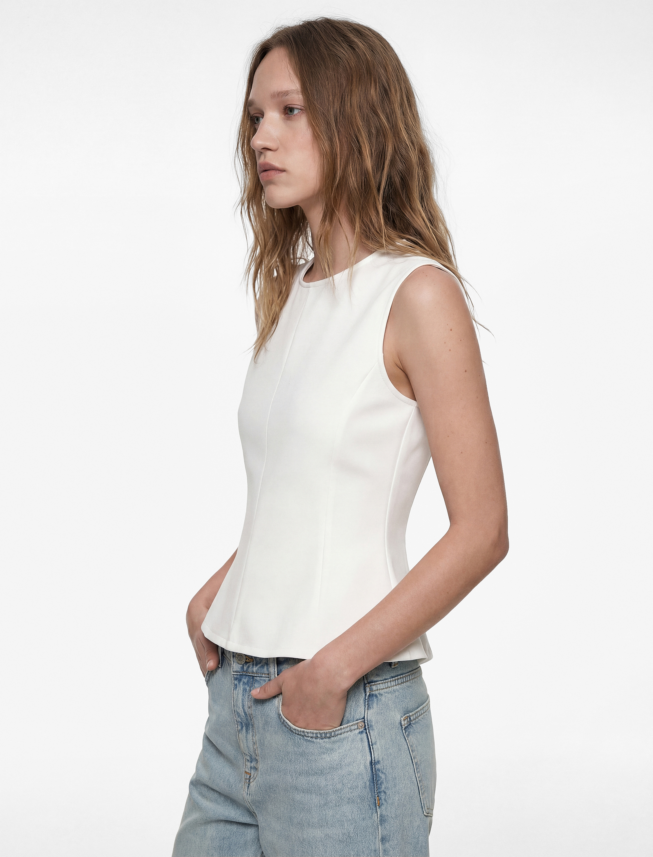   Pamuklu Slim Fit Kolsuz Bisiklet Yaka Bluz