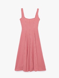 Kare Yaka Kolsuz Viskon Karışımlı Gofre Kumaş Uzun Pötikareli Elbise