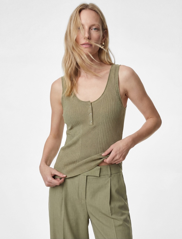  Süs Düğmeli U Yaka Viskon Triko Atlet