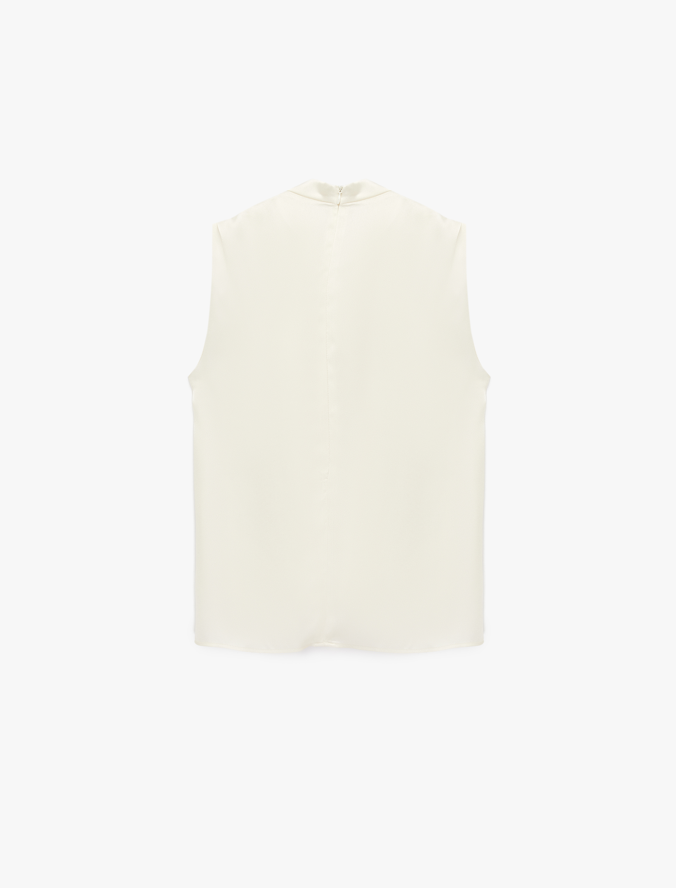   Dik Yaka Kolsuz Drape Detaylı Saten Bluz