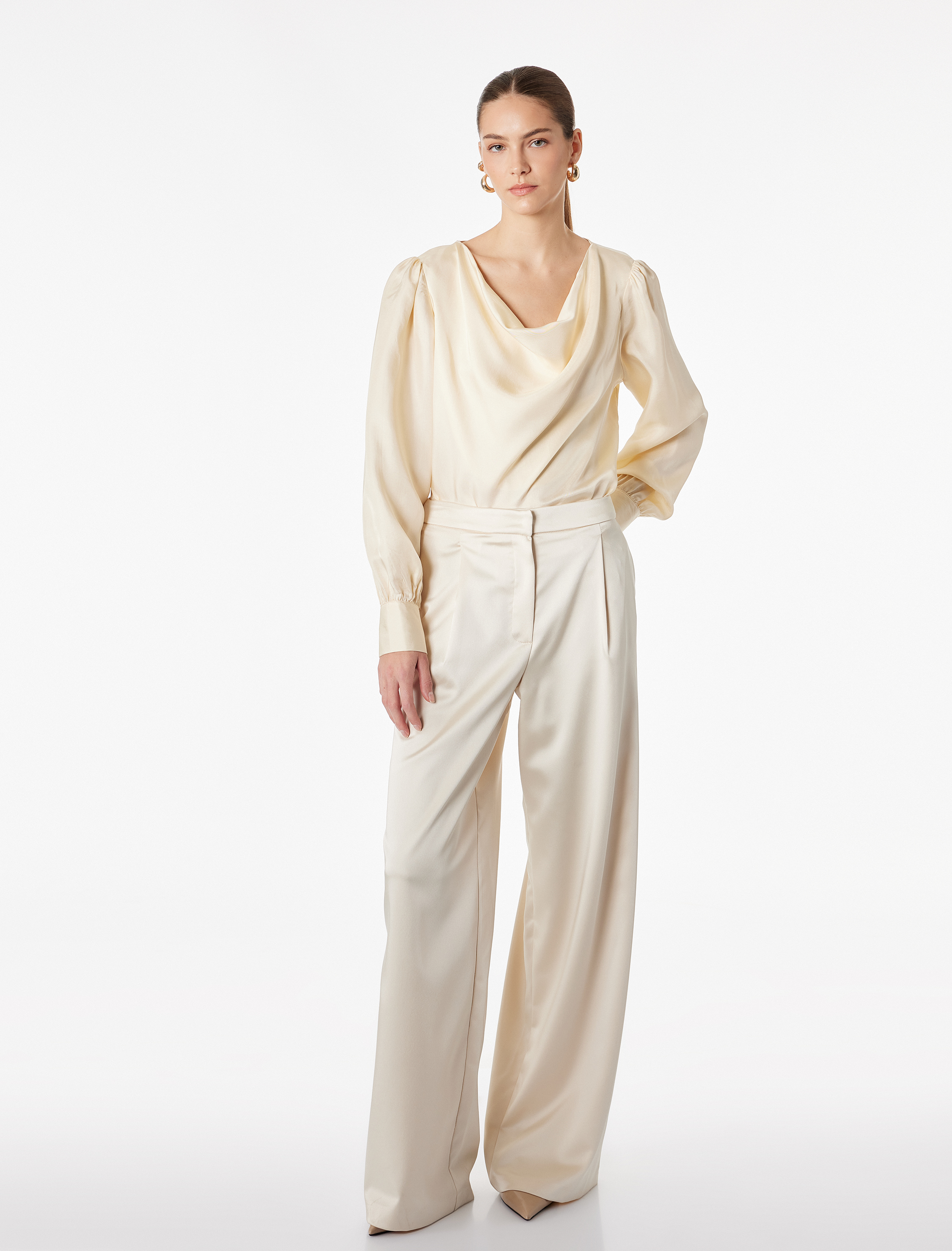   Viskon Uzun Kollu Degaje Yaka Saten Bluz