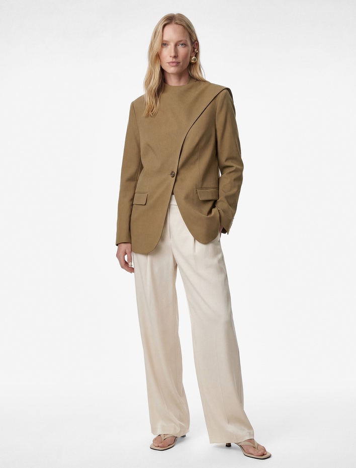  Uzun Kollu Cepli Düğmeli Şal Yaka Blazer Ceket