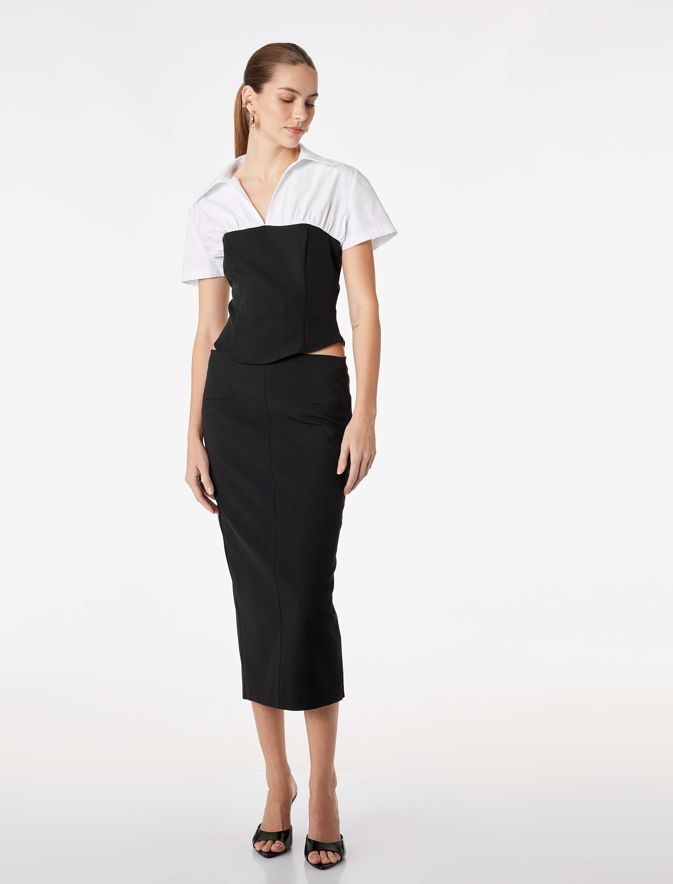 Pamuklu Slim Fit Renk Kontrastlı Kısa Kollu Korse Detaylı Gömlek - Görsel 2