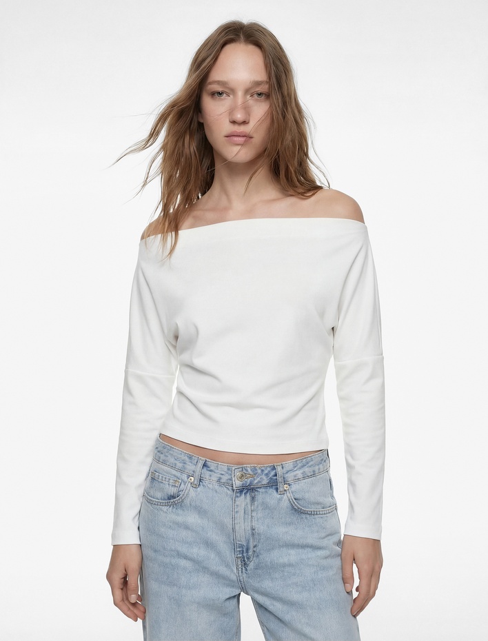  Slim Fit Kayık Yaka Uzun Kollu Tişört