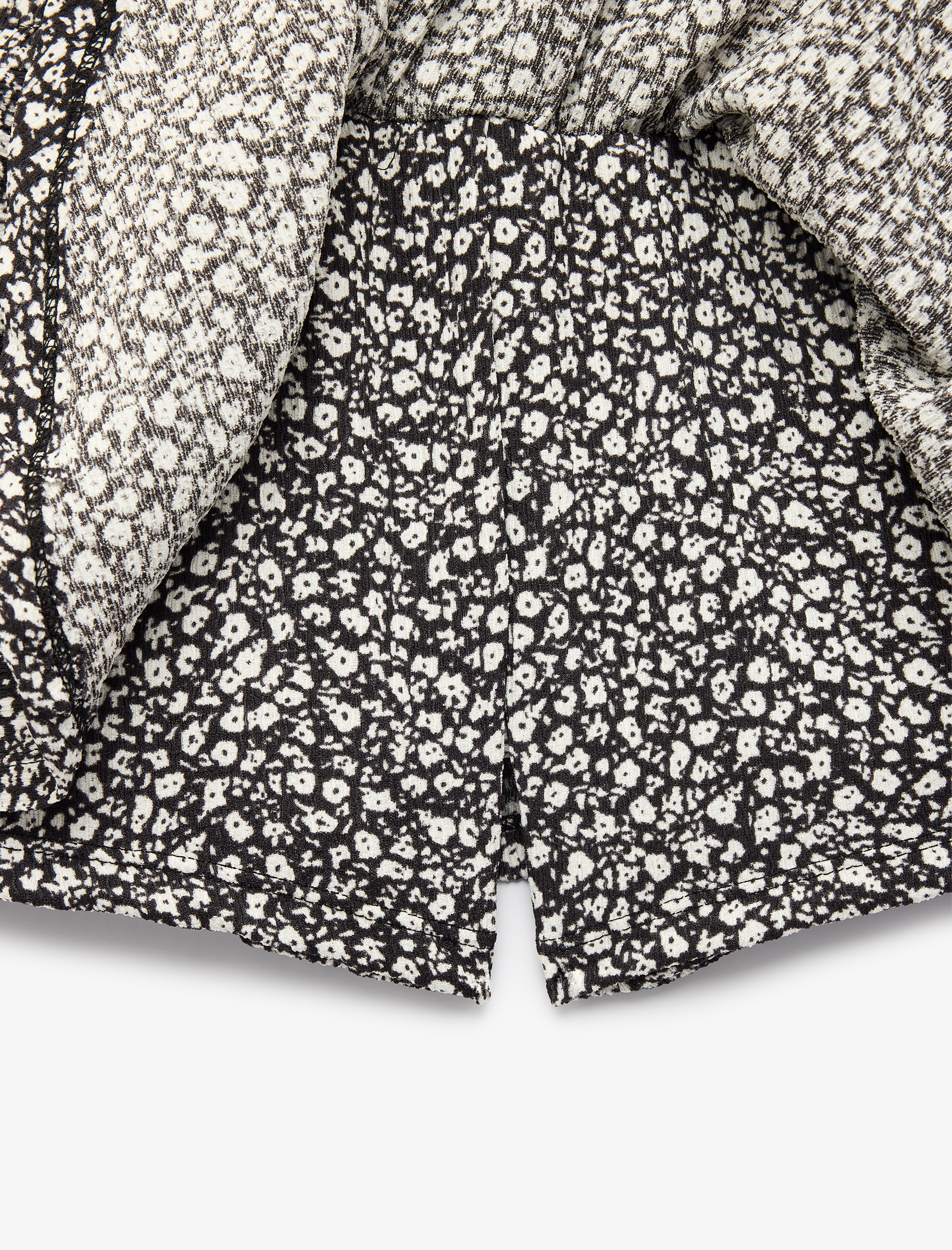  Kız Çocuk Fiyonklu Gipeli Bürümcük Çiçekli Şort Etek