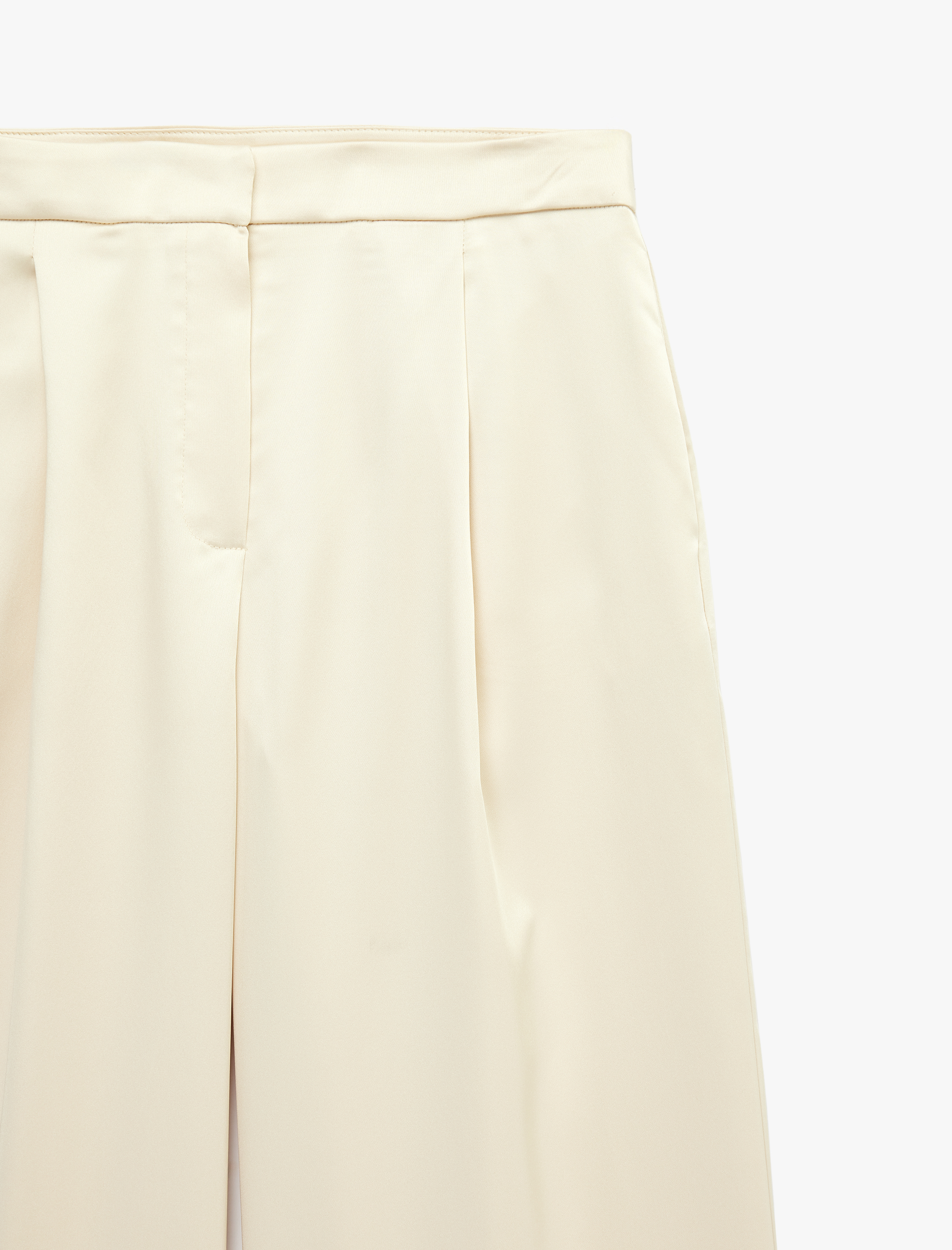   Regular Fit Geniş Paça Cep Detaylı Pileli Saten Pantolon