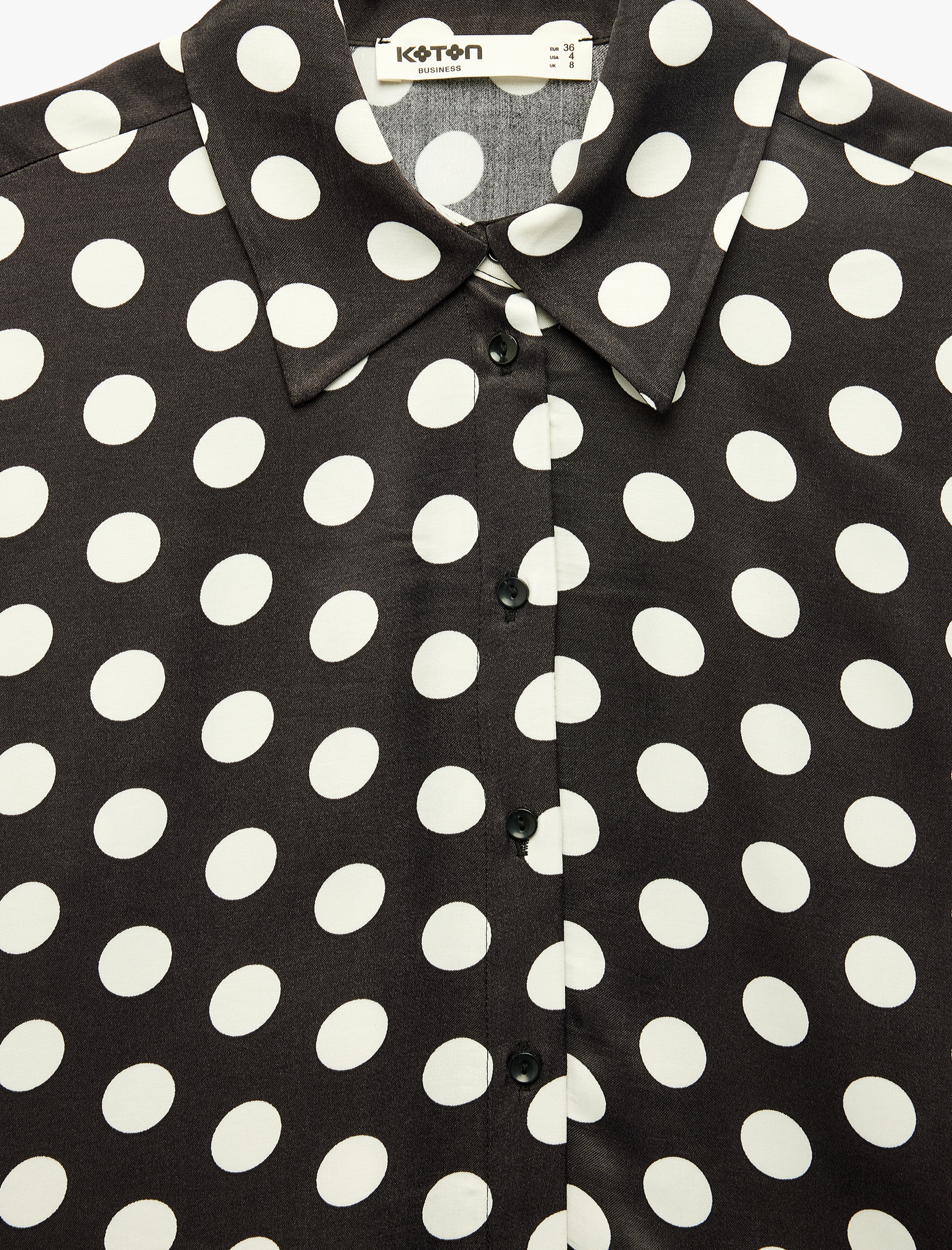   Uzun Kollu Klasik Yaka Düğmeli Viskon Puantiyeli Saten Gömlek