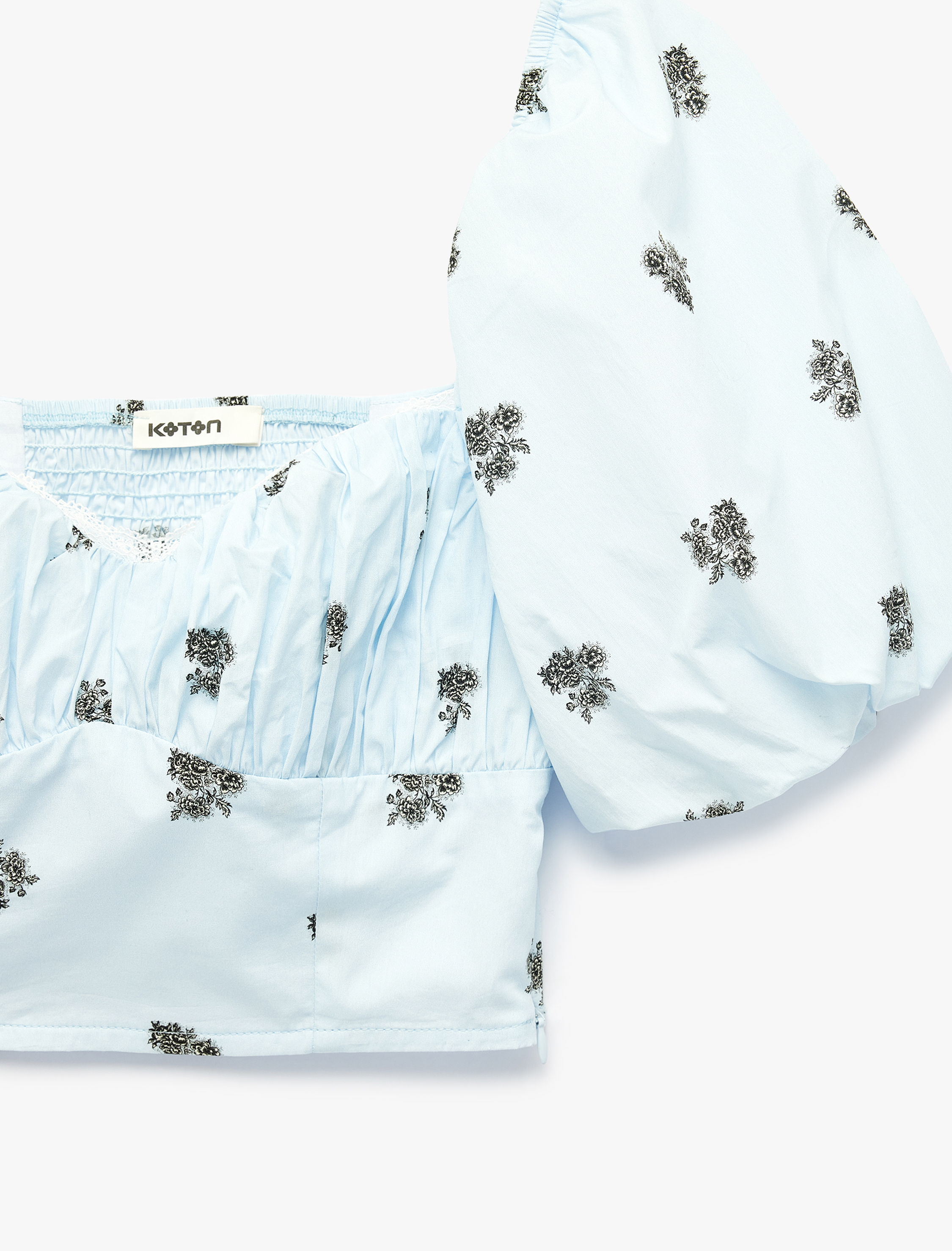   Slim Fit Kalp Yaka Gipeli Kısa Çiçekli Balon Kollu Crop Büstiyer