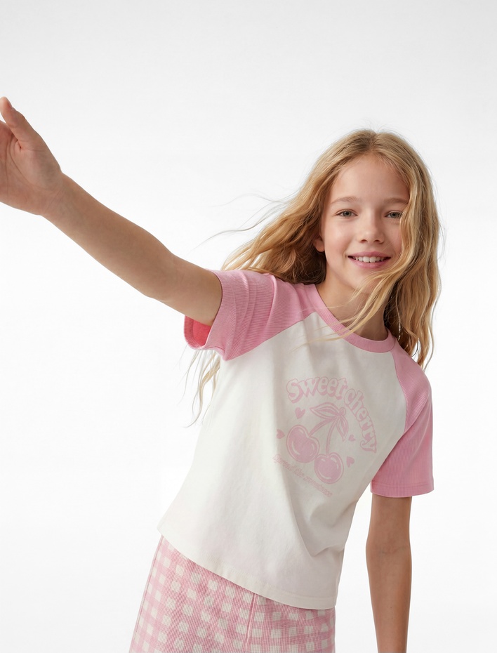 Kız Çocuk Pamuklu Kısa Kollu Bisiklet Yaka Kiraz Baskılı Tişört