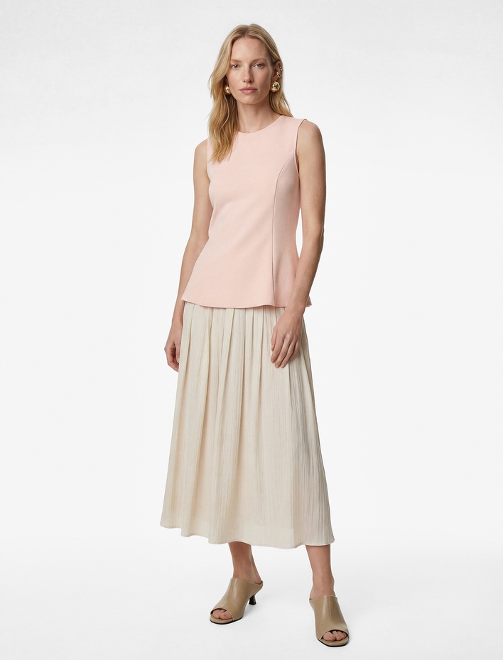  Slim Fit Bisiklet Yaka Kolsuz Bluz