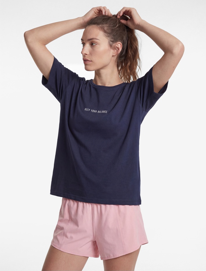  Rahat Kalıp Kısa Kollu Bisiklet Yaka Baskılı Spor Tişört