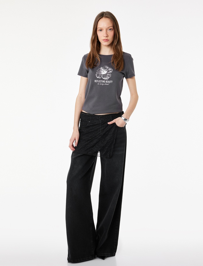  Slim Fit Kısa Kollu Bisiklet Yaka Pamuklu Hibiskus Baskılı Tişört