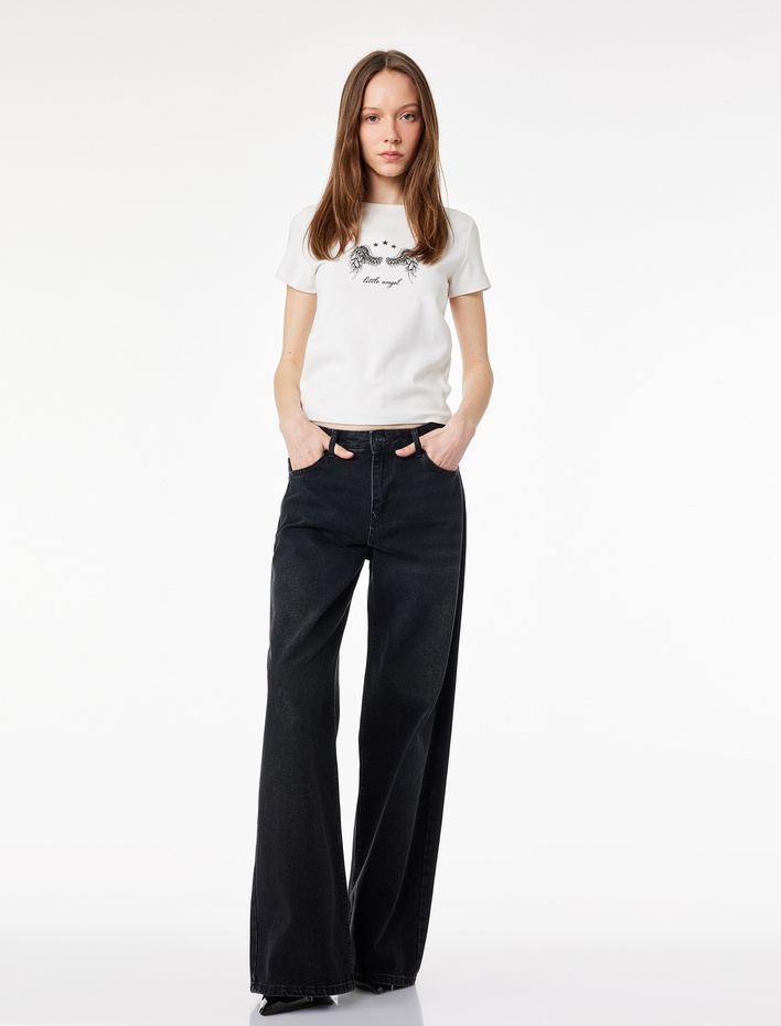  Slim Fit Kısa Kollu Bisiklet Yaka Melek Baskılı Tişört