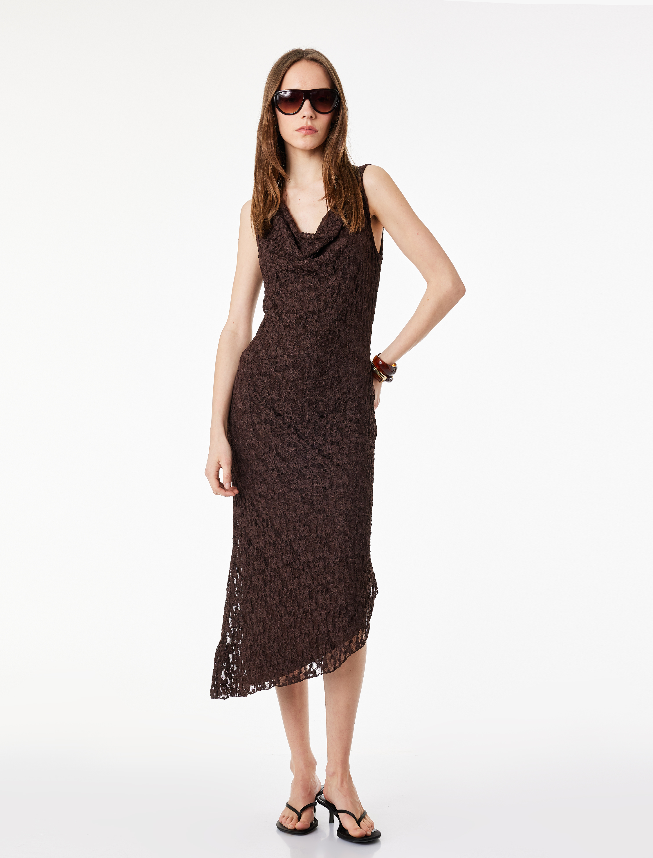   Kolsuz Degaje Yaka Asimetrik Midi Dantelli Elbise