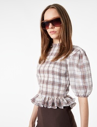 Slim Fit Kısa Balon Kollu Fırfırlı Yaka Ekose Bluz