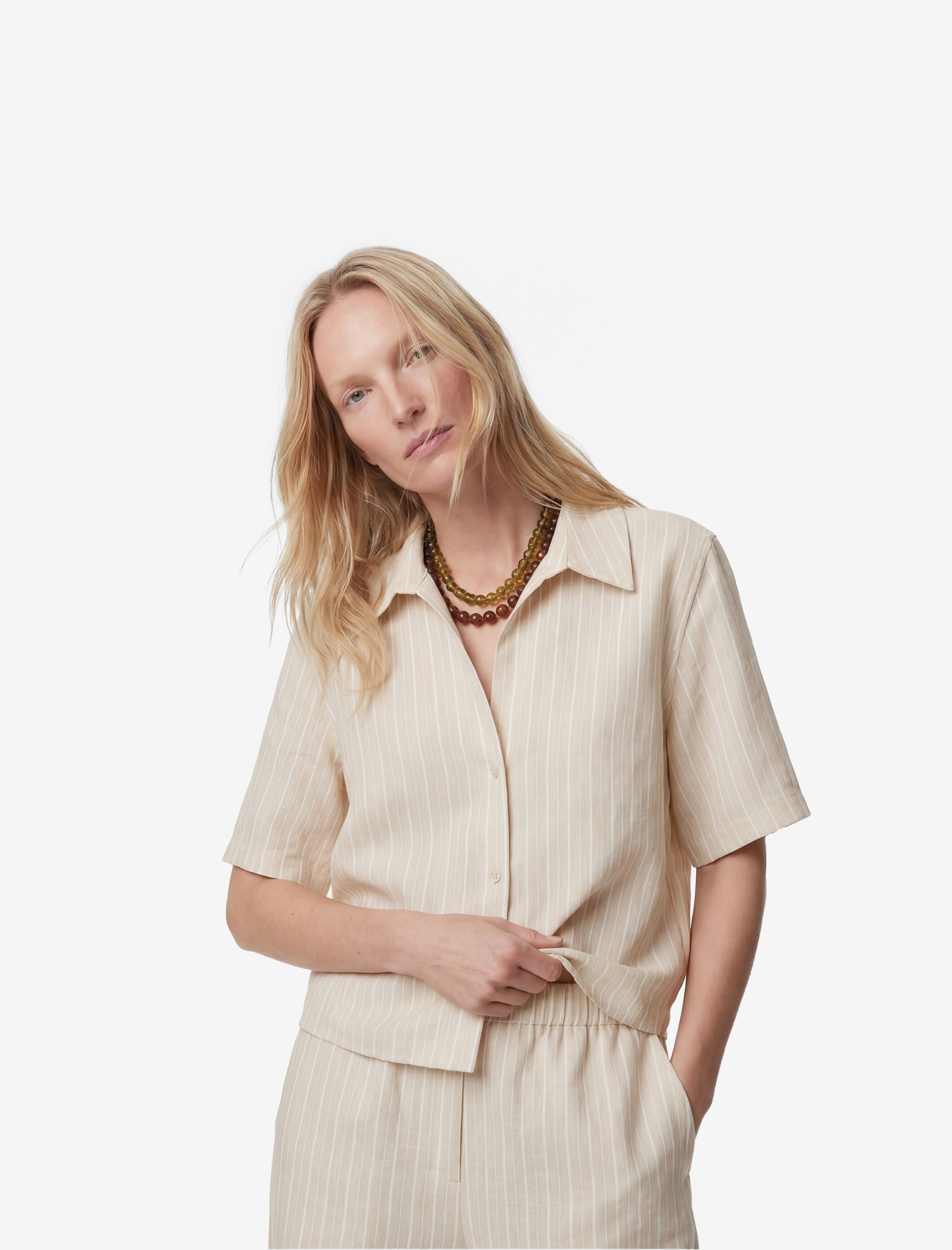   Regular Fit Kaçık Yaka Kısa Kollu Crop Gömlek