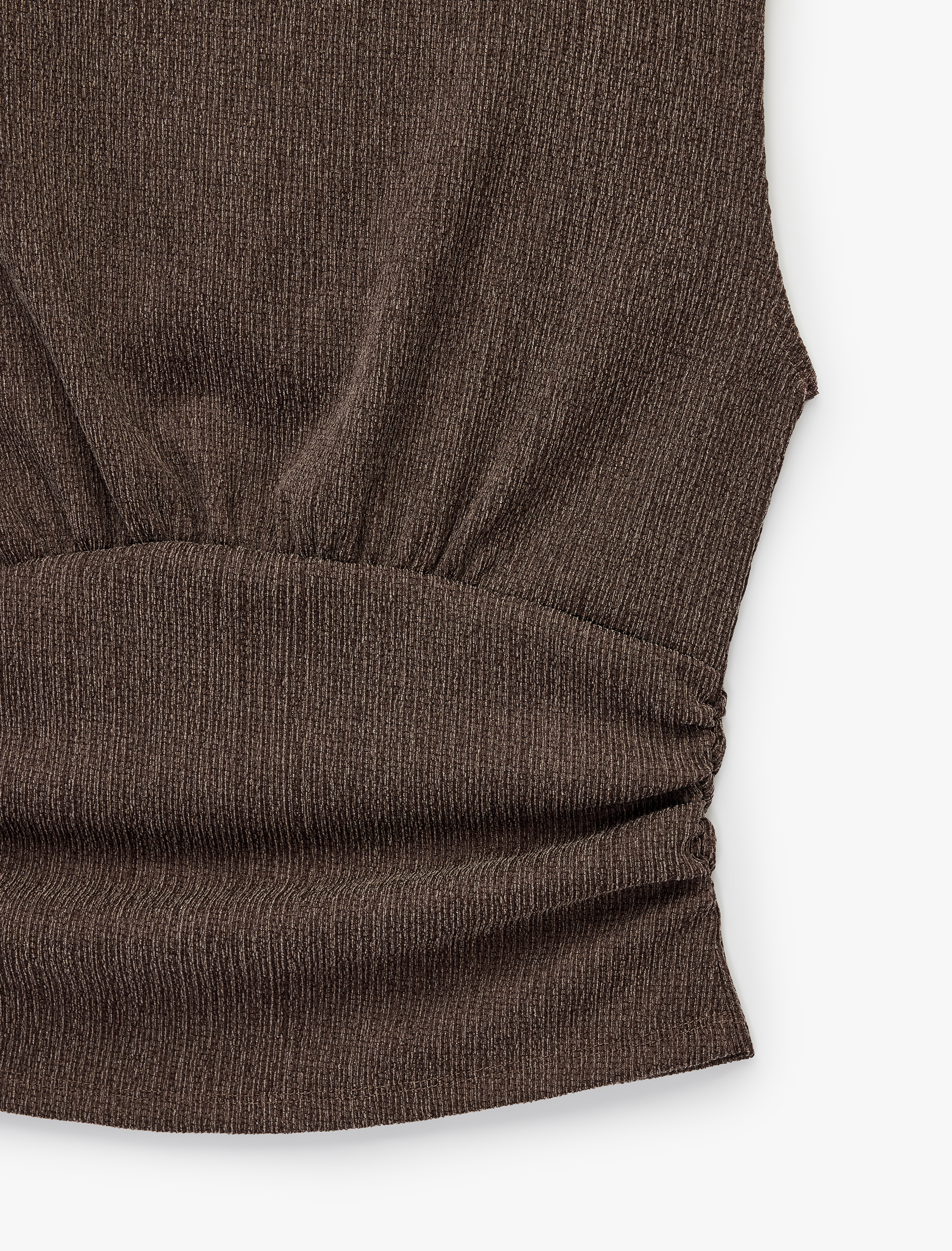   Büzgülü Kayık Yaka Slim Fit Bürümcük Kolsuz Bluz