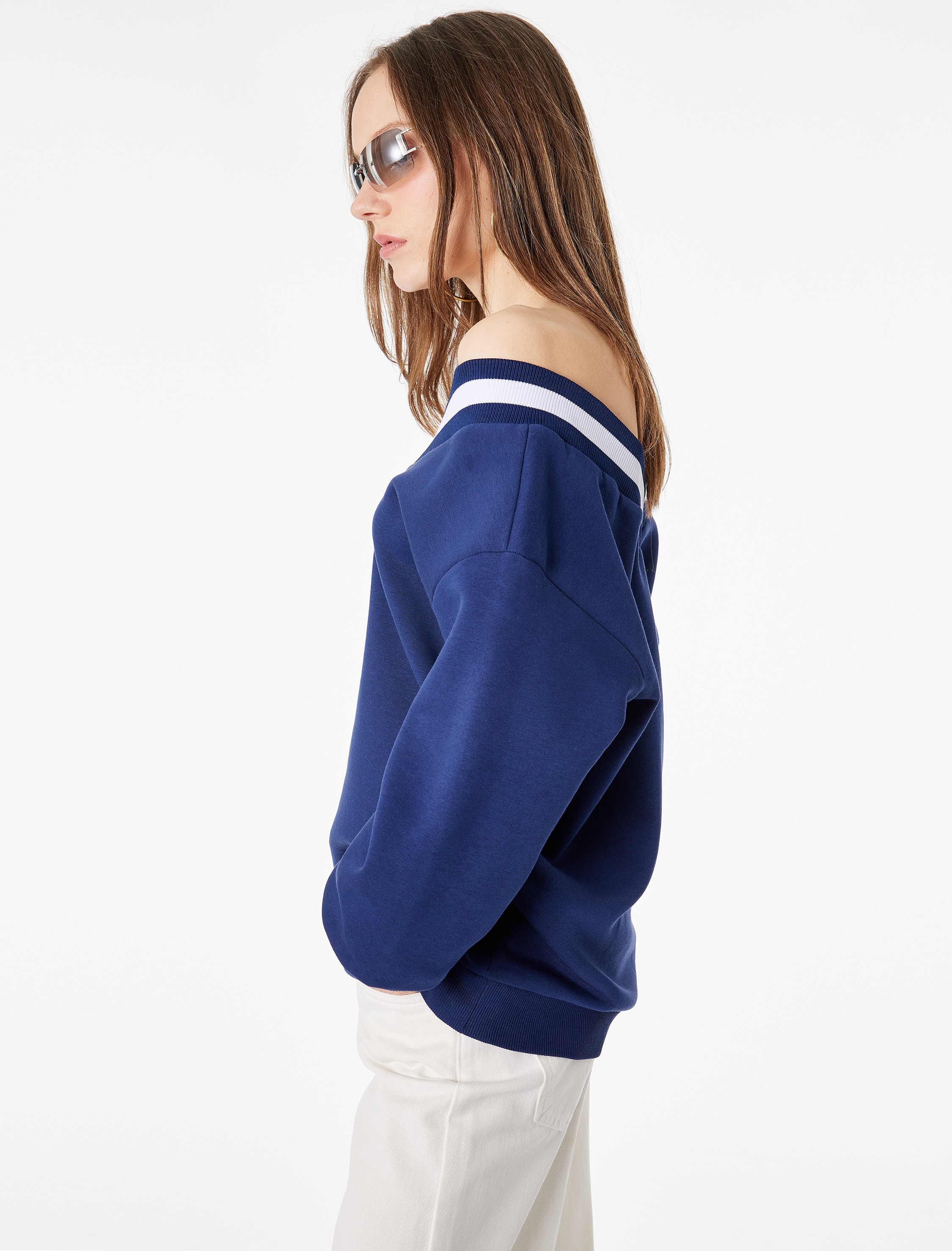   Şardonlu Atletli Çizgili Uzun Balon Kollu V Yaka Oversize Sweatshirt