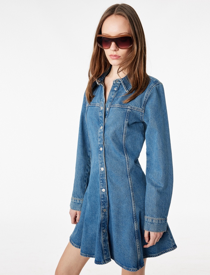  Pamuklu Uzun Kollu Klasik Yaka Düğmeli Volanlı Mini Denim Elbise