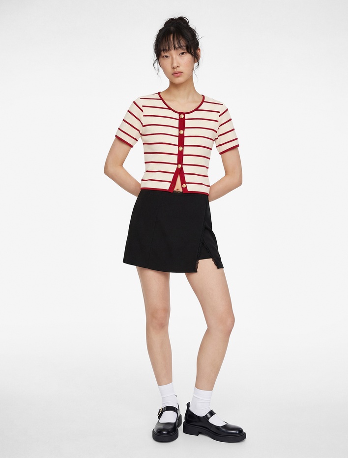  Düğmeli Kısa Kollu Bisiklet Yaka Pamuklu Hırka