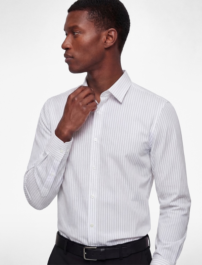  Pamuklu Klasik Yaka Regular Fit Uzun Kollu Gömlek