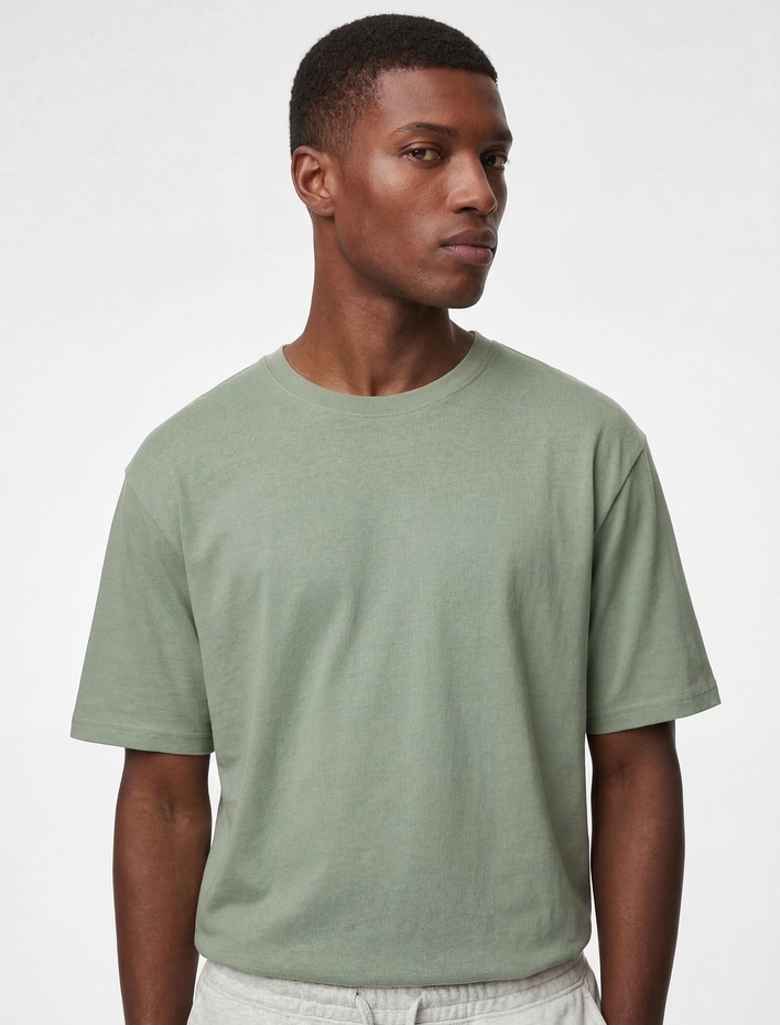  Kısa Kollu Bisiklet Yaka Rahat Kalıp Pamuklu Basic Spor Tişört