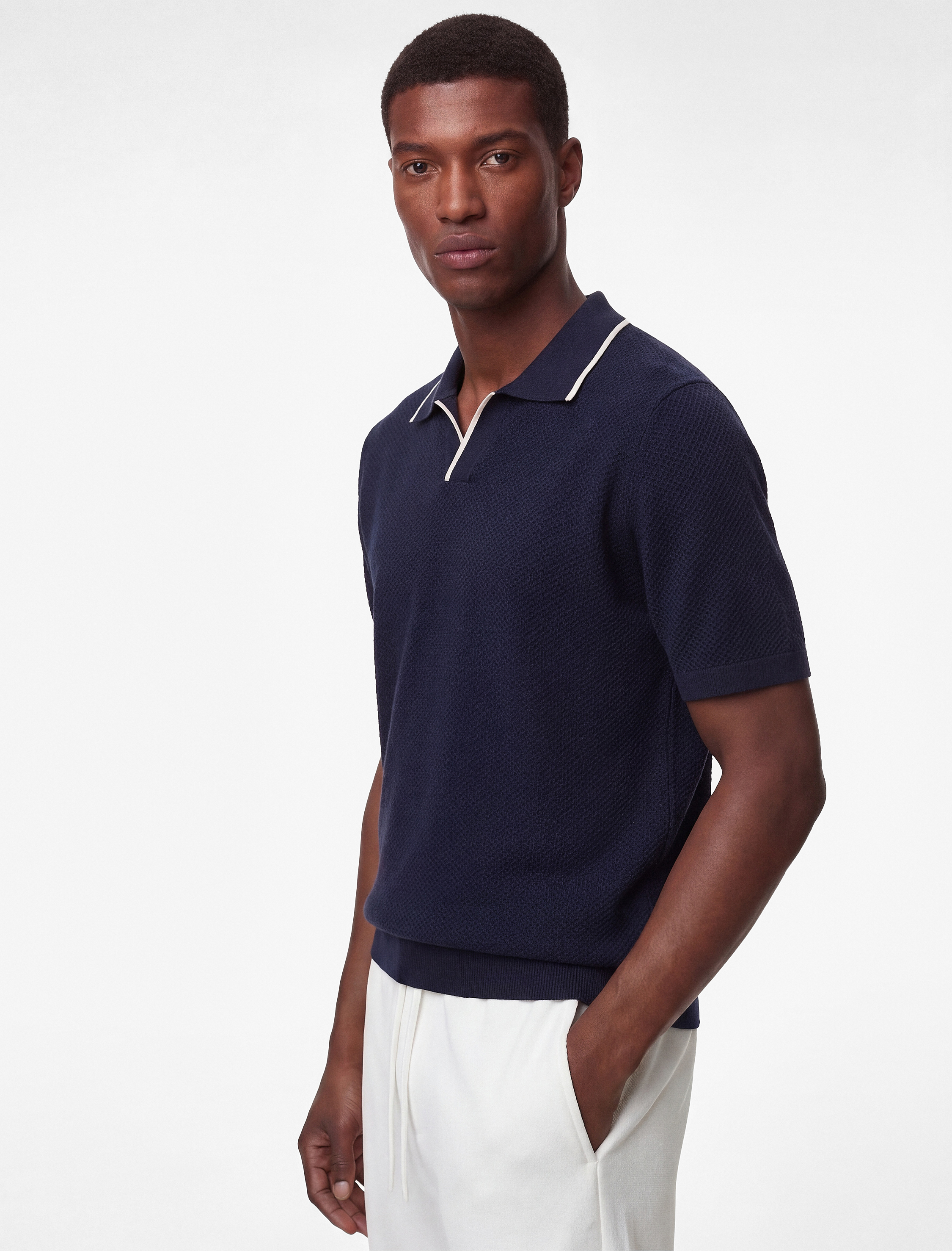   Regular Fit Pamuklu Çizgi Detaylı Polo Yaka Kısa Kollu Triko Tişört