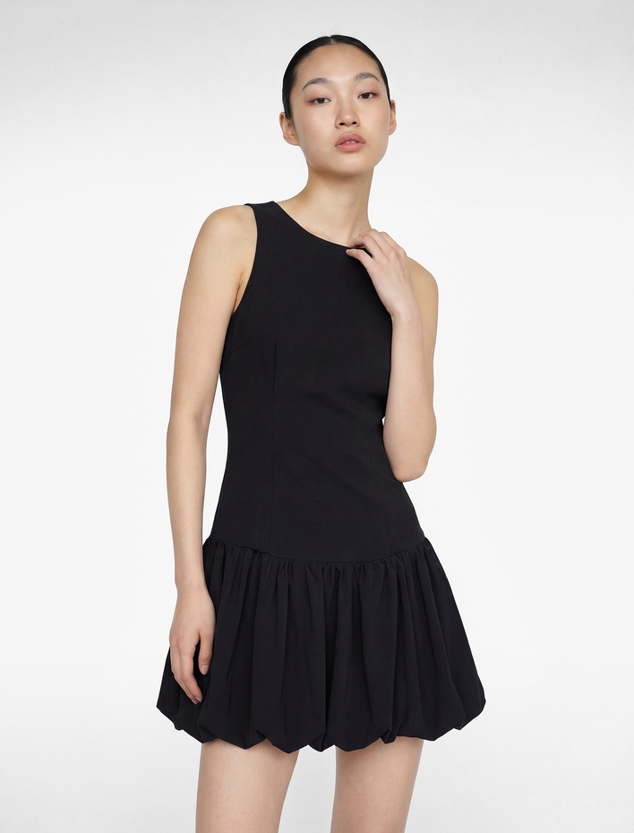  Volanlı Fermuarlı Slim Fit Kolsuz Bisiklet Yaka Mini Balon Elbise