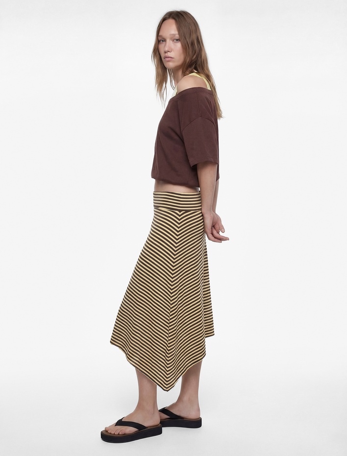  Beli Katlı Çizgili Asimetrik Kesim Uzun Etek