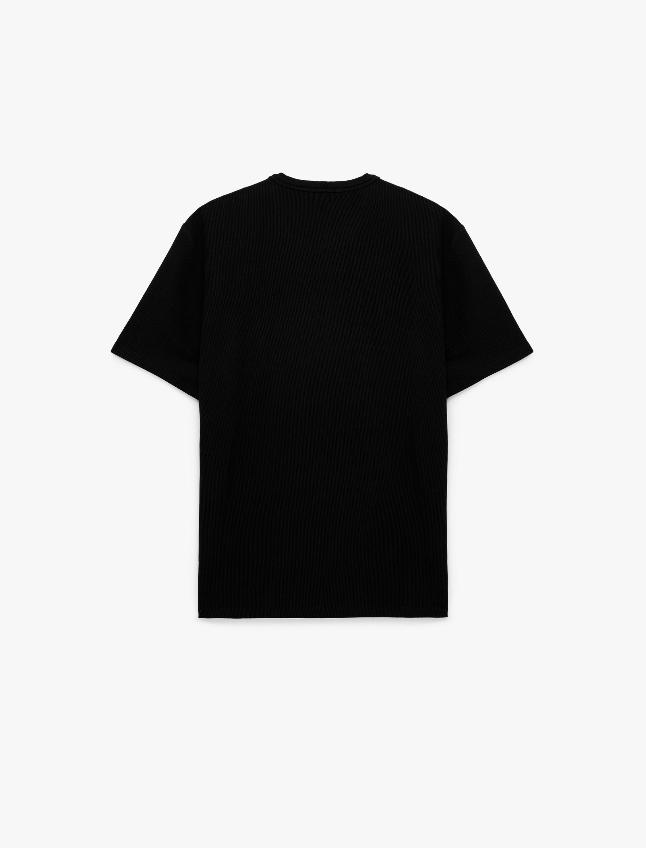   Pamuklu Regular Fit Tok Kumaş Kısa Kollu Bisiklet Yaka Basic Tişört