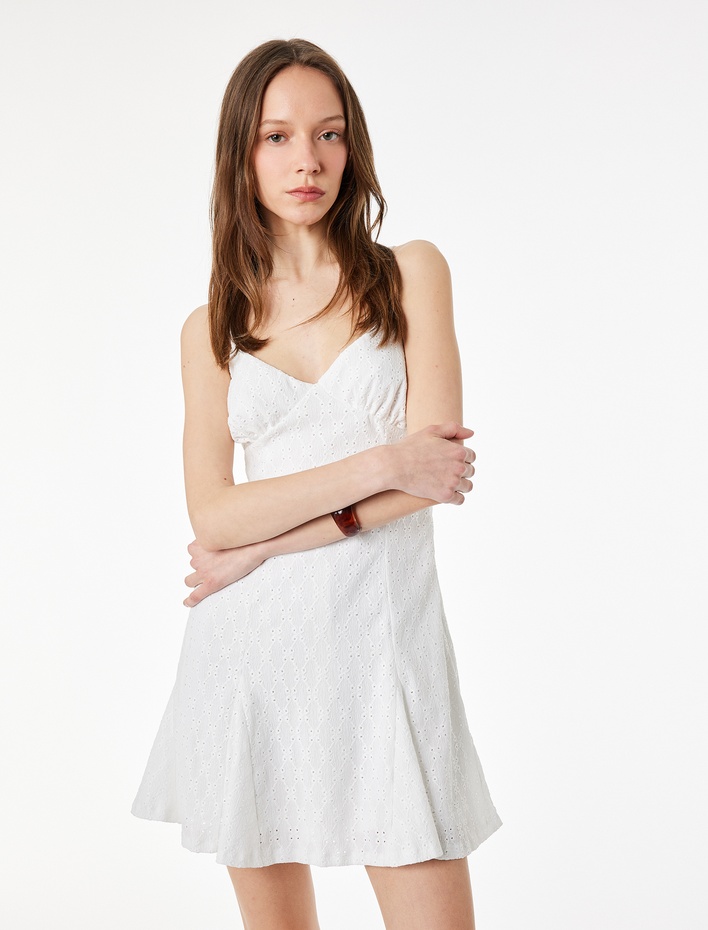  İp Askılı Kolsuz Mini Fisto Elbise