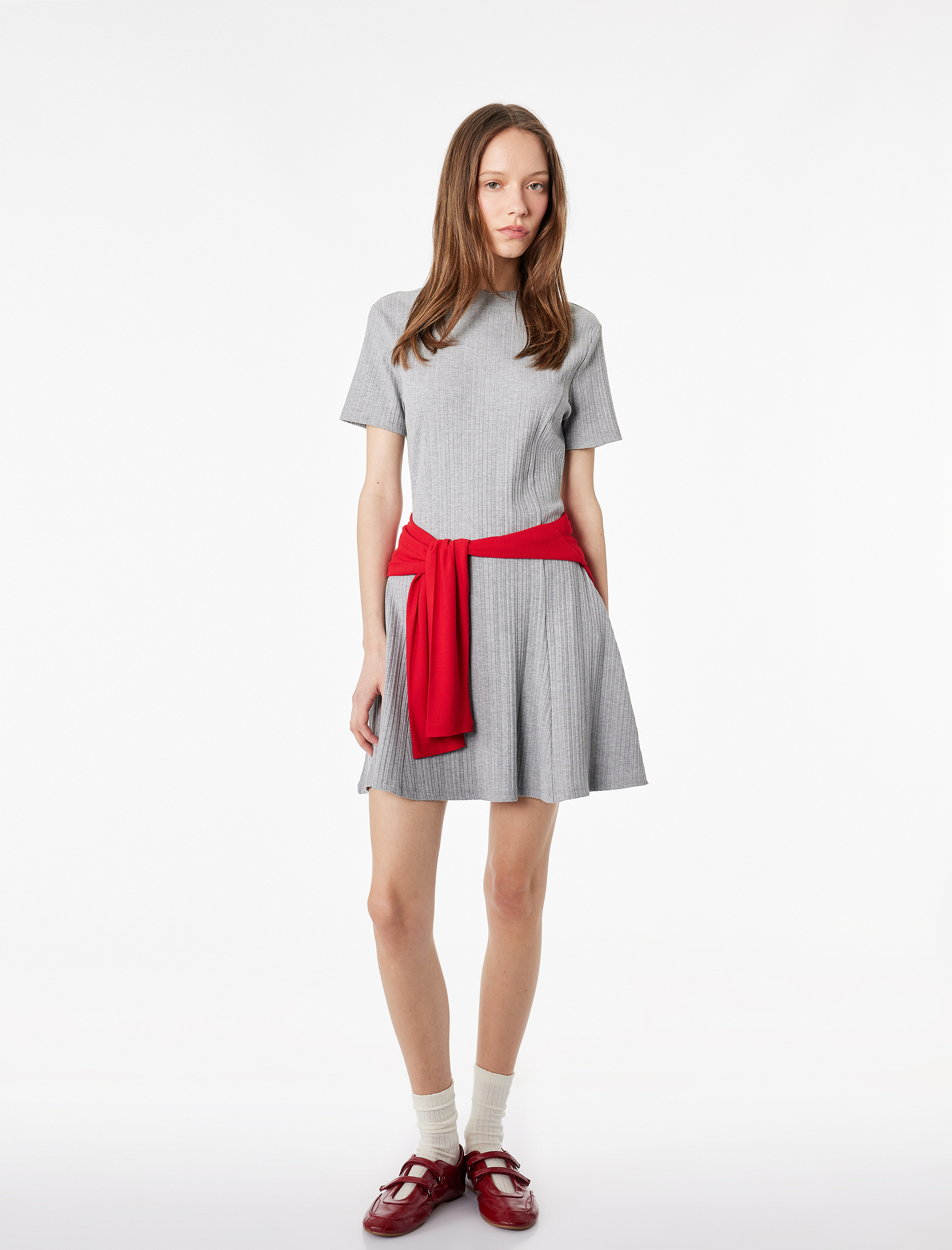 Kısa Kollu Bisiklet Yaka Mini Kloş Elbise