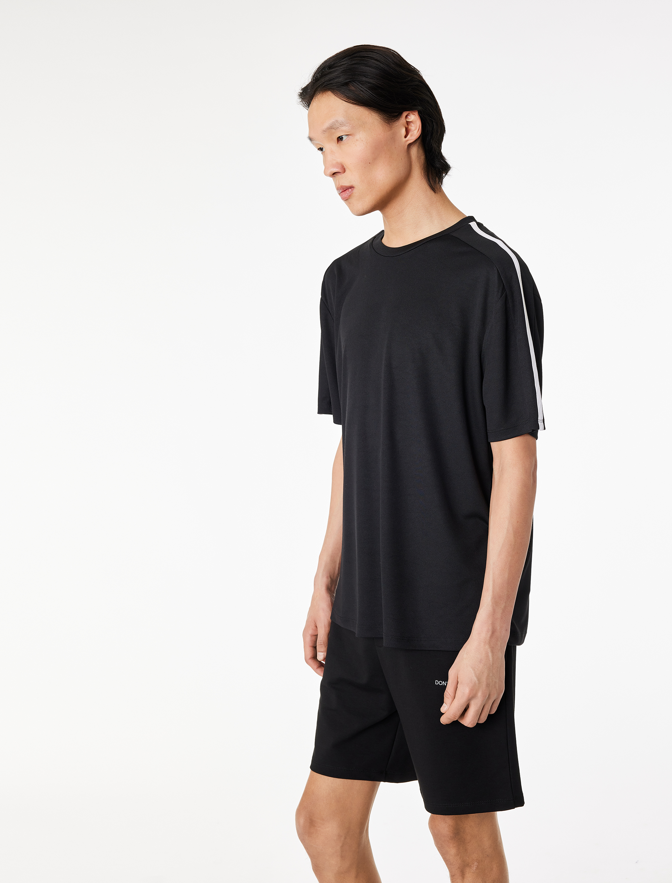   Rahat Kalıp Kısa Kollu Biyeli Bisiklet Yaka Spor Tişört