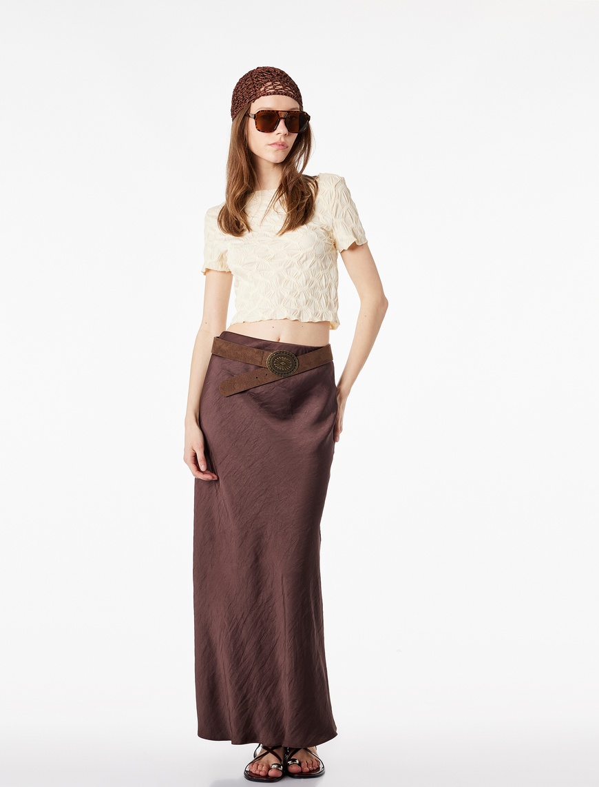 Sarı Bürümcük Kumaş Slim Fit Kısa Kollu Kayık Yaka Crop Tişört
